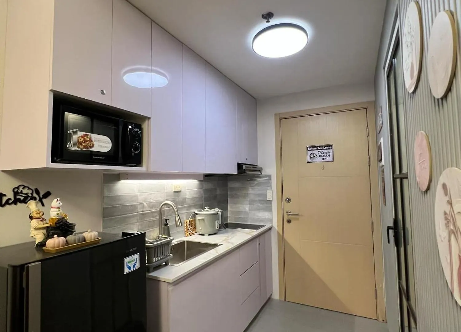 Affordable 1Br, Balcony And Wifi At Light Residence Manila Philippines